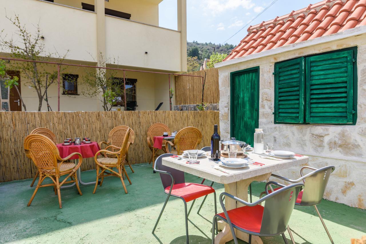 Apartmani Marko I Ana Marina Buitenkant foto