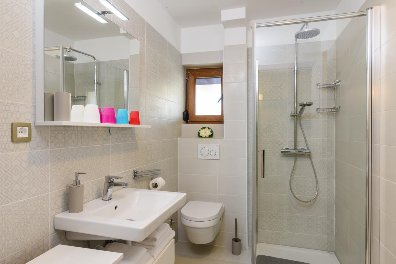 Apartmani Marko I Ana Marina Buitenkant foto