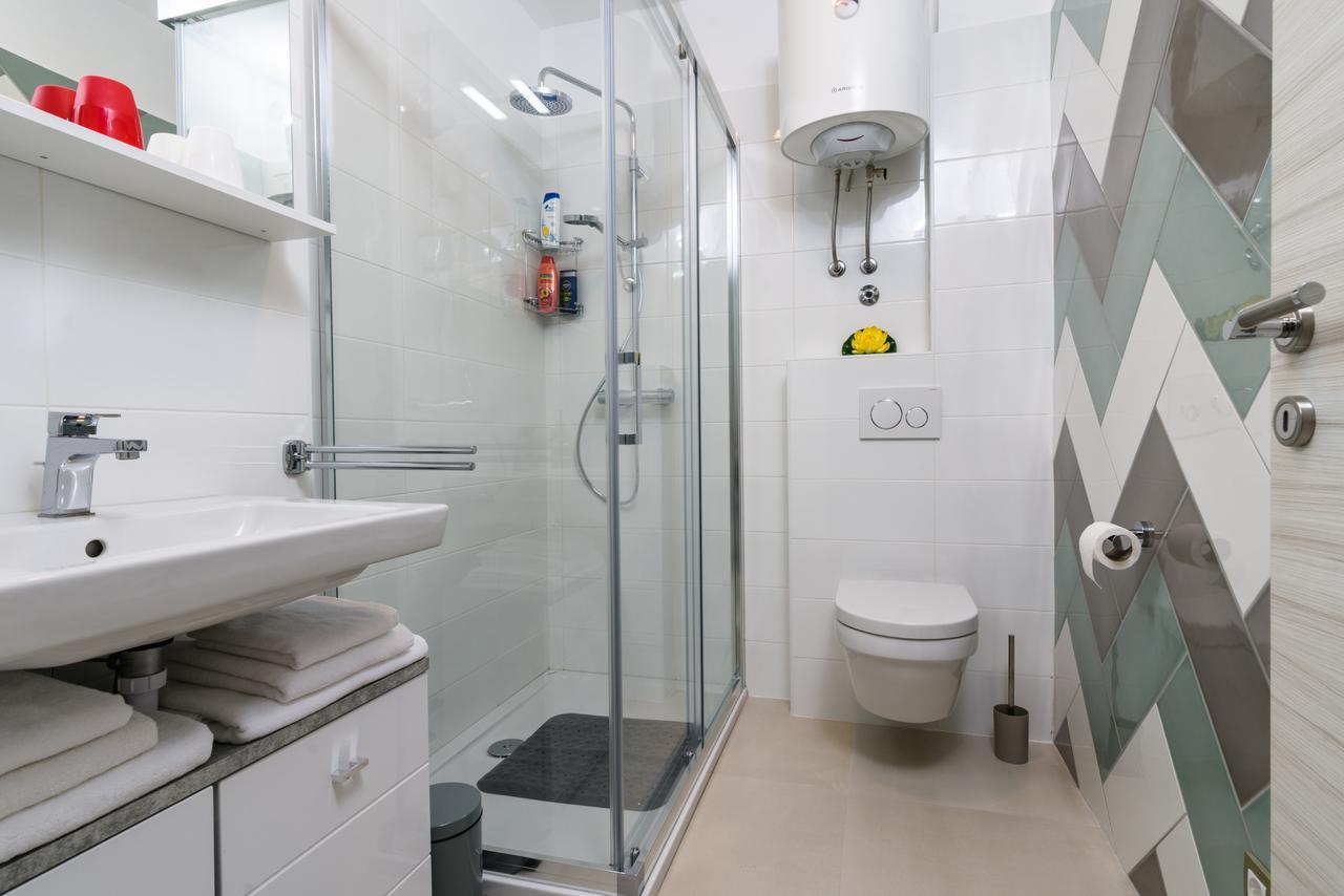 Apartmani Marko I Ana Marina Buitenkant foto