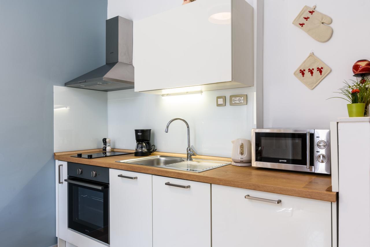 Apartmani Marko I Ana Marina Buitenkant foto