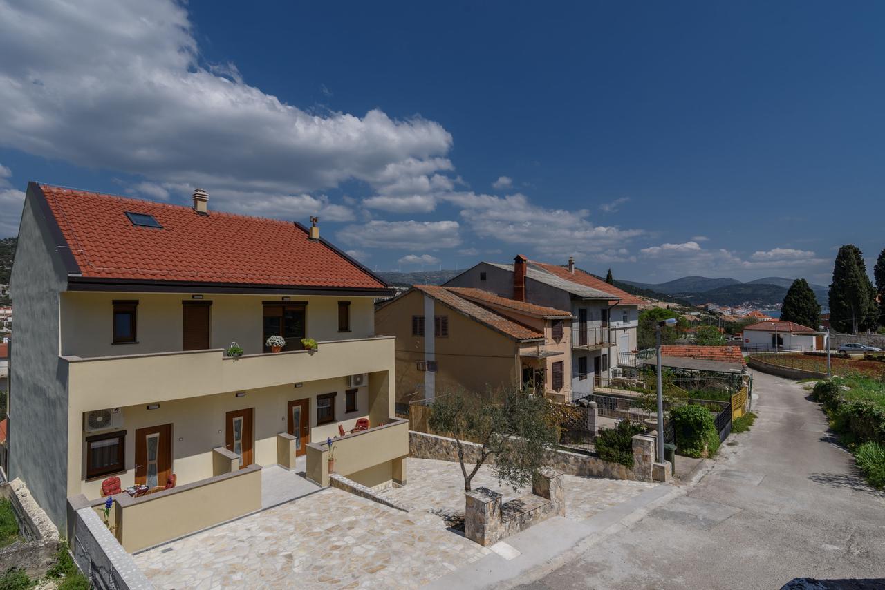 Apartmani Marko I Ana Marina Buitenkant foto